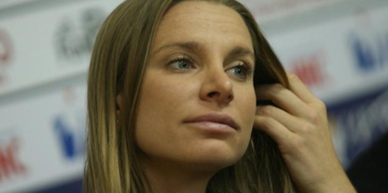 Луда радост за Сесил Каратанчева. Стана майка